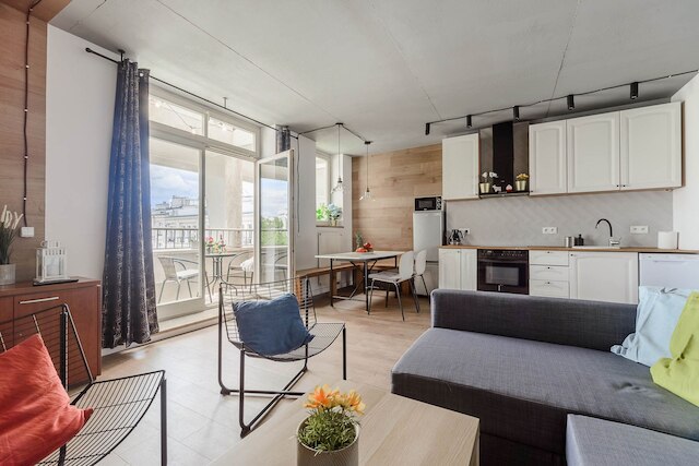 ルミナ スタイリッシュ アパートメント イン ザ センター