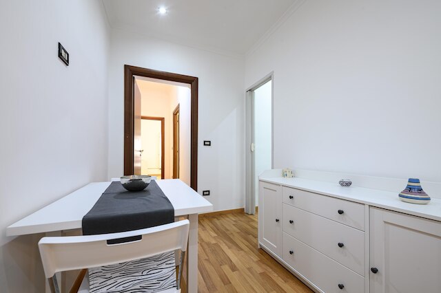 ヴィア ランツエーリ 38 イン ナポリ