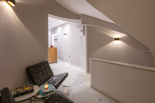 ザ ヴォールト アテネ