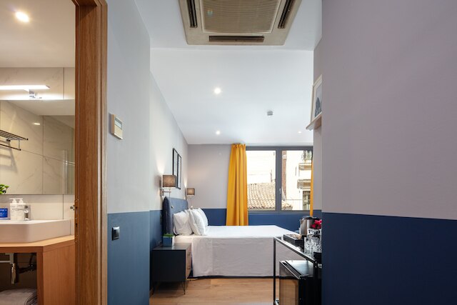 ザ ヴォールト アテネ