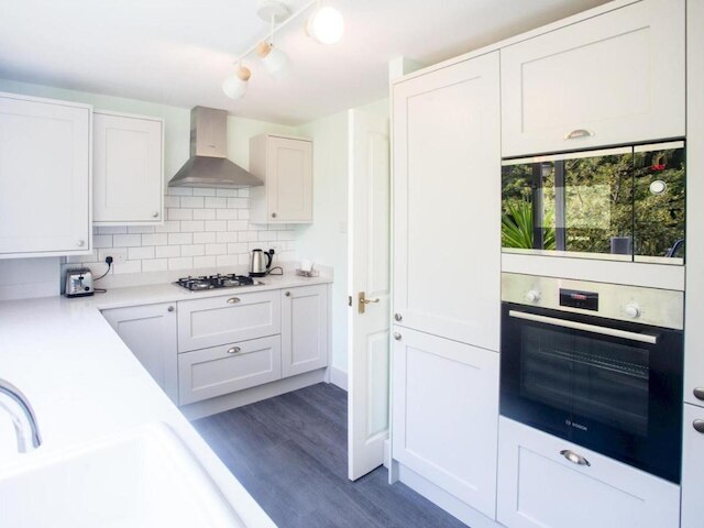 サニー アンド ブライト 1 ベッド アパートメント イン ロンドン