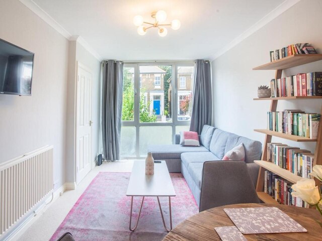 サニー アンド ブライト 1 ベッド アパートメント イン ロンドン