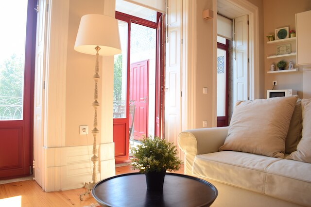 Liiiving - ヴィンテージバルコニーアパートメント