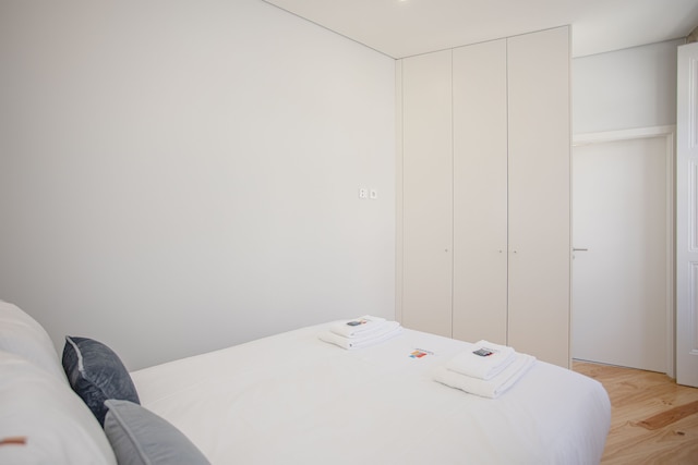 リービング・アリアドス・ストーンアパートメント