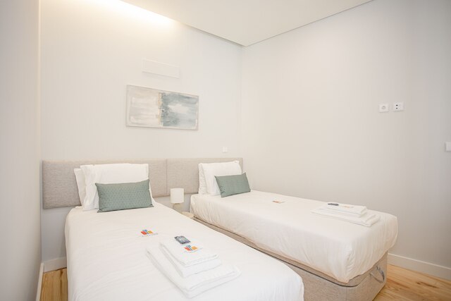 リービング・アリアドス・ストーンアパートメント