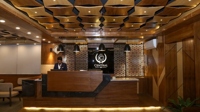 セントラルイン