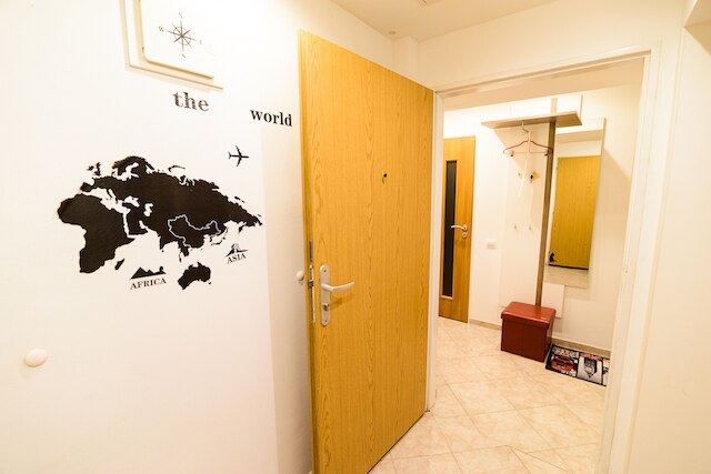 グラウンドフロアアパートメント