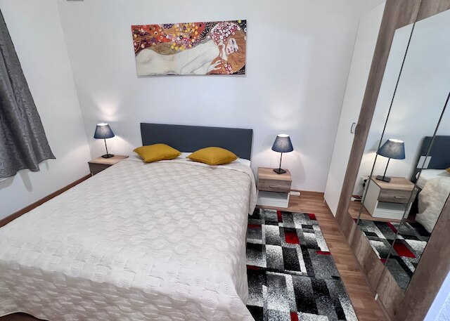 グラウンドフロアアパートメント