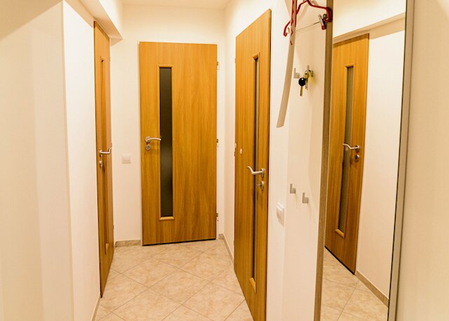 グラウンドフロアアパートメント