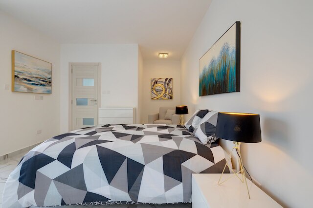 ファビラス ペントハウス クローズ トゥ セント ジョージズ ベイ