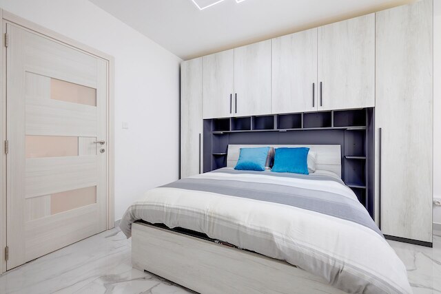 ファビラス ペントハウス クローズ トゥ セント ジョージズ ベイ