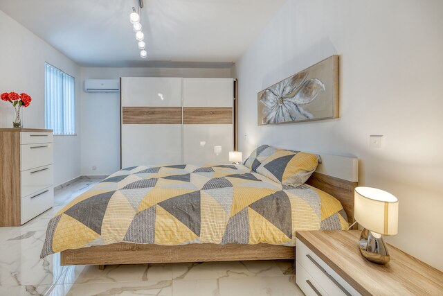 デラックス  アパートメント ステップス トゥ セント ジョージズ ベイ