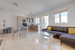 デラックス  アパートメント ステップス トゥ セント ジョージズ ベイ