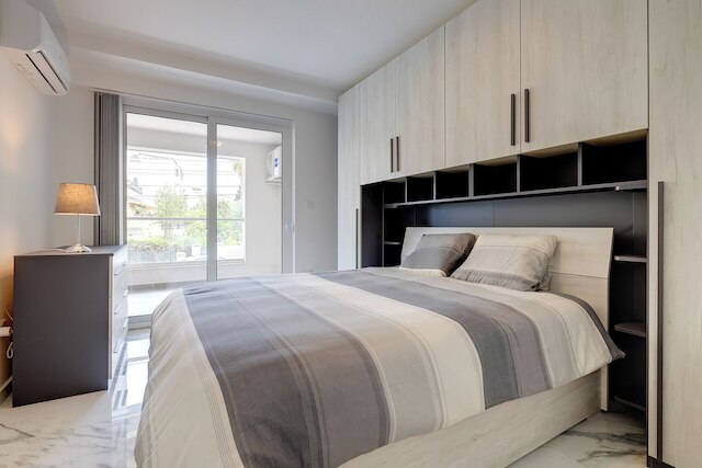 モダン  アパートメント ステップス トゥ セント ジョージズ ベイ