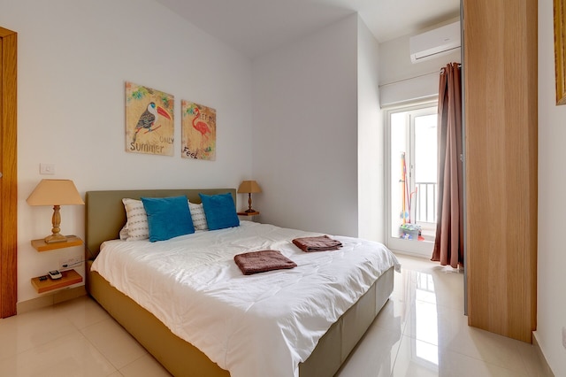 プライム ロケーション  アパートメント ウィズ サイド シービューズ