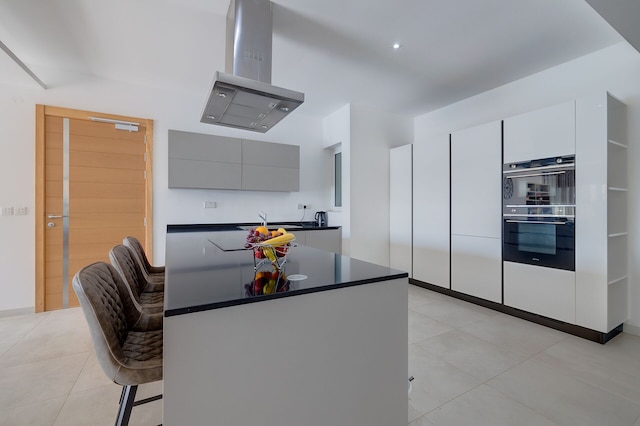 スーパーレティブ  アパートメント ウィズ バレッタ アンド ハーバー ビューズ