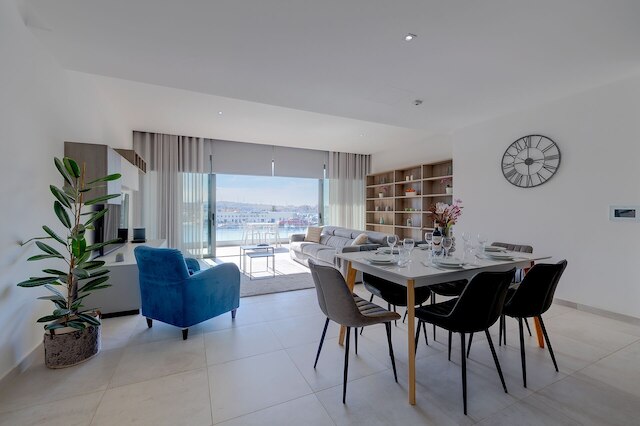 スーパーレティブ  アパートメント ウィズ バレッタ アンド ハーバー ビューズ