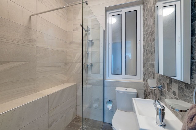 スペーシャス  アパートメント ステップス トゥ ザ プロムナード