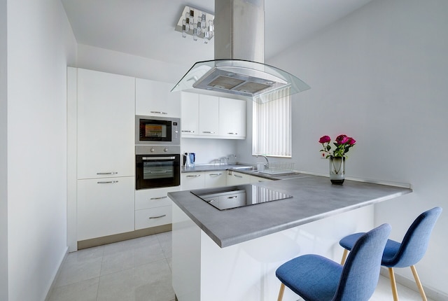 スペーシャス  アパートメント ステップス トゥ ザ プロムナード