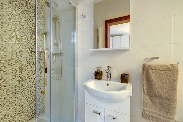 スタイリッシュ ブライト アンド アリー アパート イン セントラル ブギバ