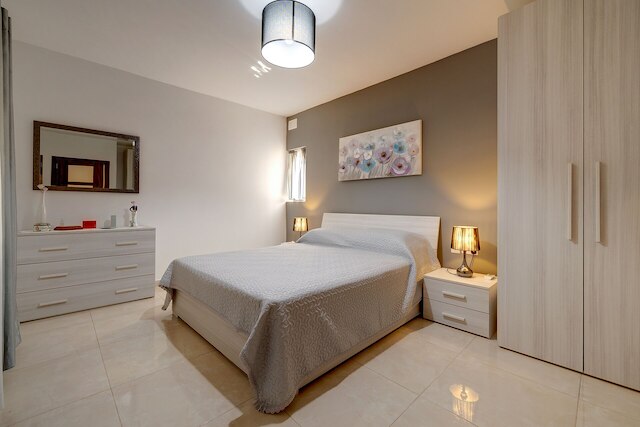 スタイリッシュ ブライト アンド アリー アパート イン セントラル ブギバ