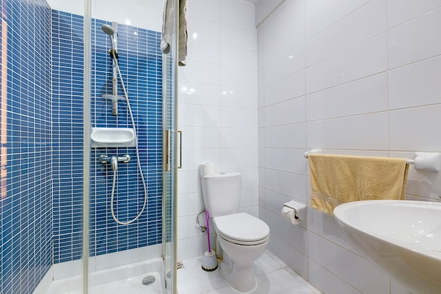 モダン 1 ベッBルー メゾネット ステップス フロム ザ プロムナード