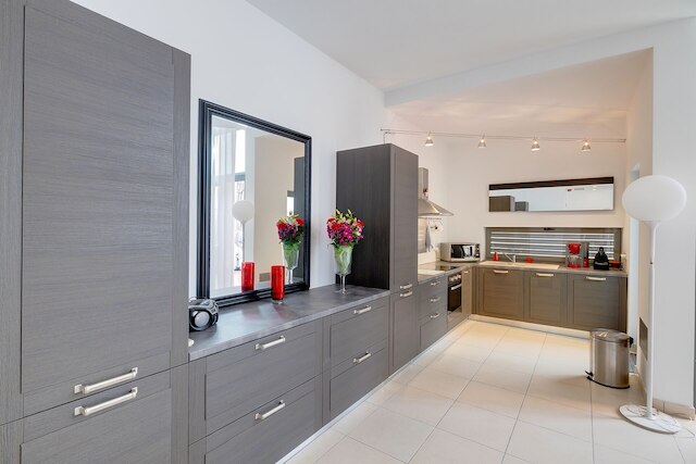 デュプレックス ラグジュアリー  アパートメント イン ポルトマソ ウィズ プール