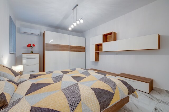 コージー  アパートメント ステップス トゥ セント ジョージズ ベイ