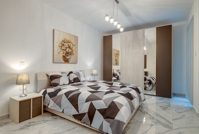 コージー  アパートメント ステップス トゥ セント ジョージズ ベイ