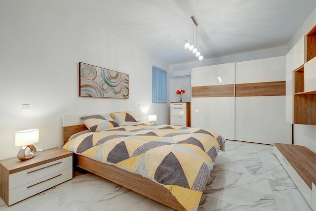 コージー  アパートメント ステップス トゥ セント ジョージズ ベイ