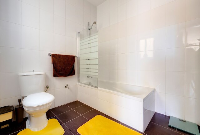 コージー1ベッBルーム ペントハウス クローズ トゥ ザ プロムナード