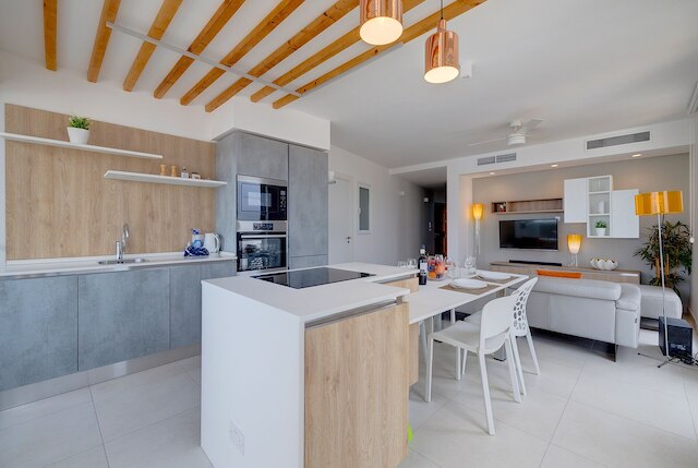 スタニング  アパートメント イン ア セントラル ロケーション ウィズ ビューズ