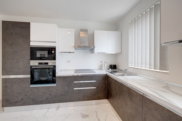 スプレンディッド 2 ベッドルーム アパートメント イン セントラル セント ジュリアンズ