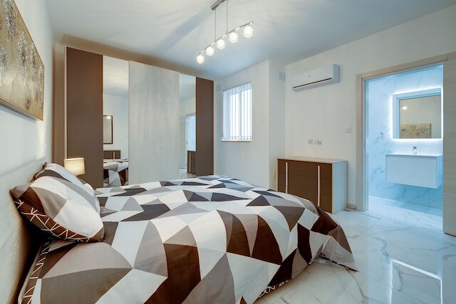 スタイリッシュ 2 ベッドルーム アパートメント イン セントラル セント ジュリアンズ