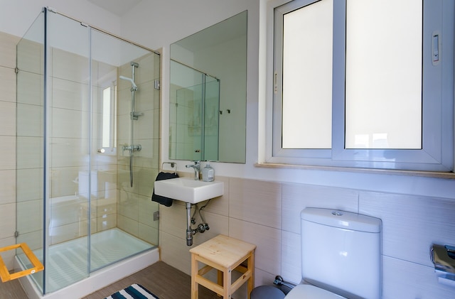 モダン シービュー  アパートメントトップ ロケーション