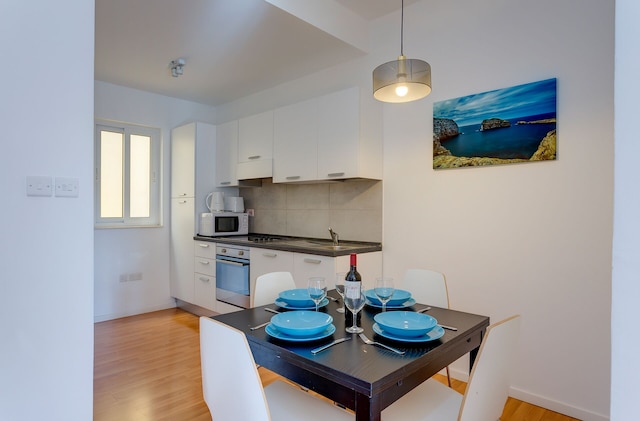 モダン シービュー  アパートメントトップ ロケーション