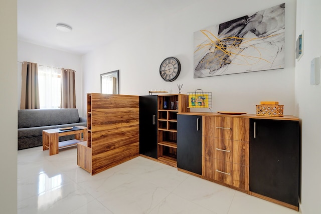 モダン1 ベッドルーム  アパートメント ステップス フロム ザ プロムナード