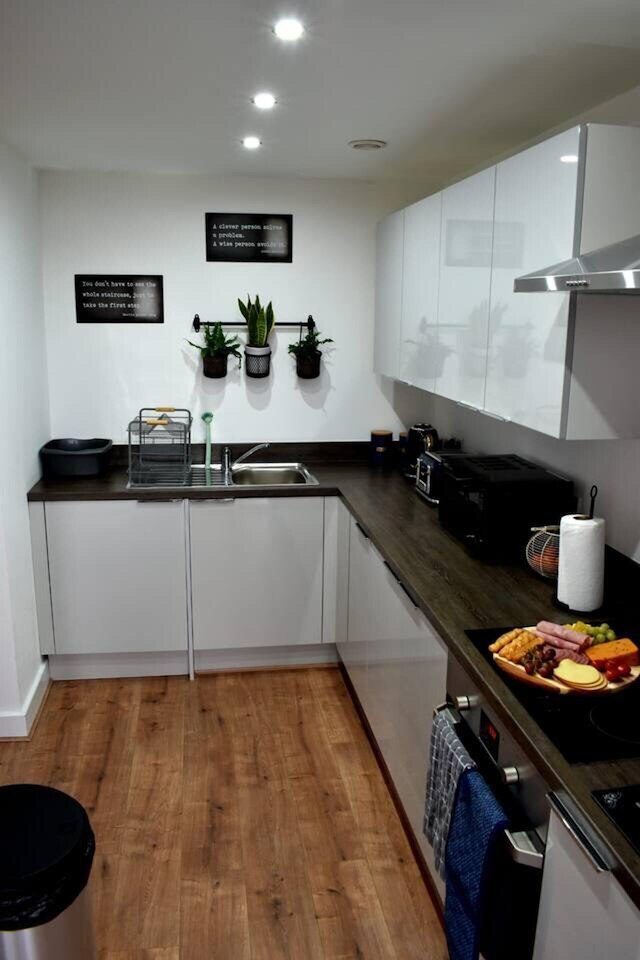 レマーカブル 2 ベッド  アパートメント イン リーフィー セフトン パーク