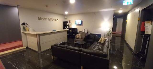 ムーン TLV - 4階