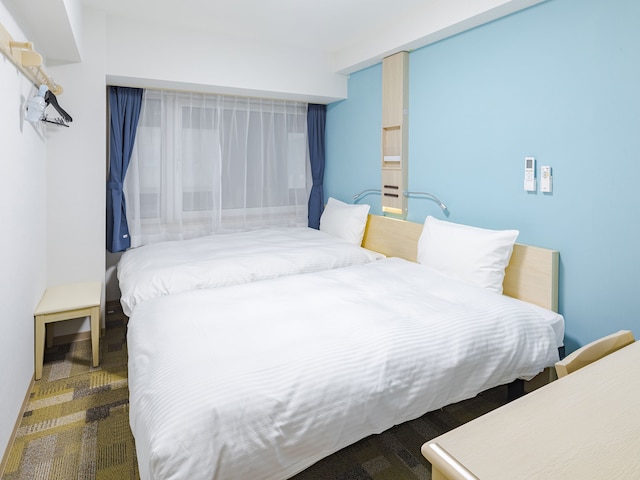 東横 INN 京都二条城南