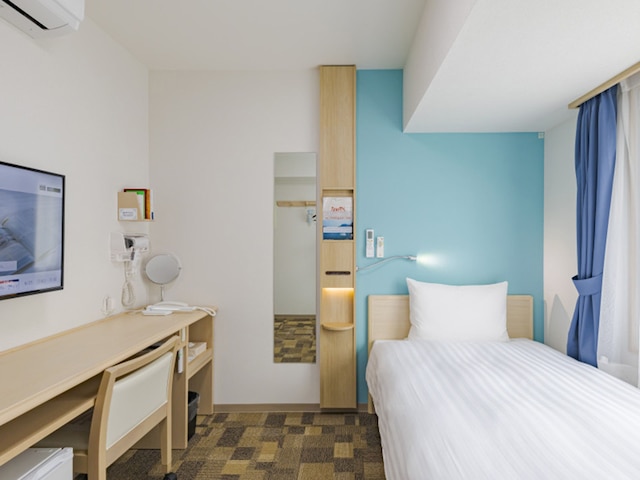 東横 INN 京都二条城南