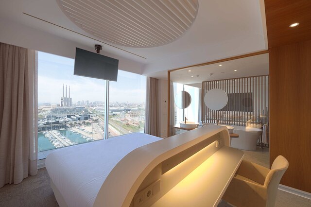 ホテル マリーナ バダロナ