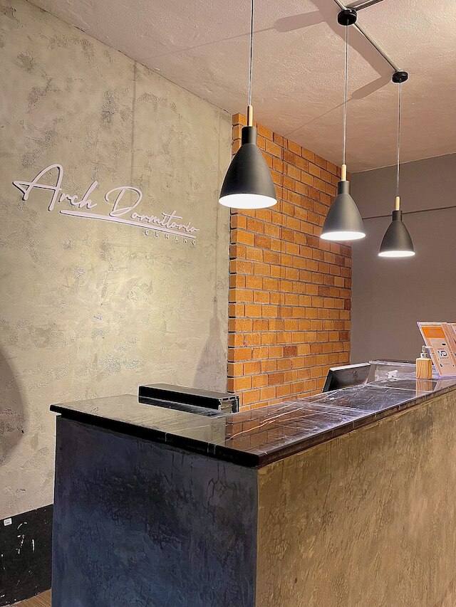 アーチ・ドルミトリオ・ケナン - ホステル