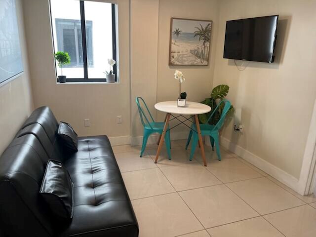 マイアミスイート201