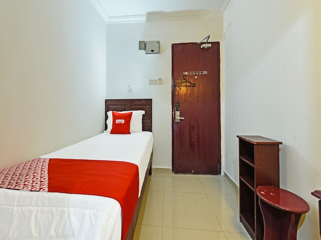 OYO 90572 J ホテル マスジド インディア