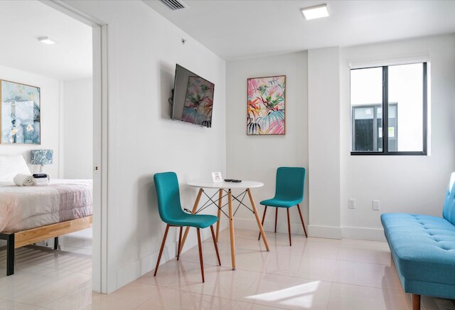 マイアミスイート303