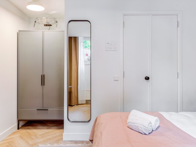 シティ ルームズ アムステルダム ヘモニストラート