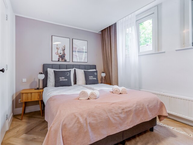 シティ ルームズ アムステルダム ヘモニストラート