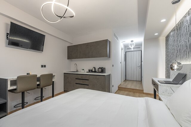 エテリアル・アテネ