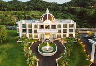 グランドロードホテル&レジデンス